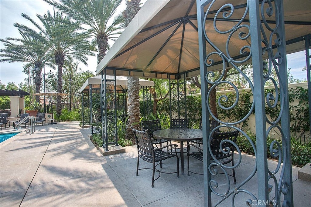 Irvine, California, 92620, United States, 4 Bedrooms Bedrooms, ,4 BathroomsBathrooms,Residential,Active,1986877