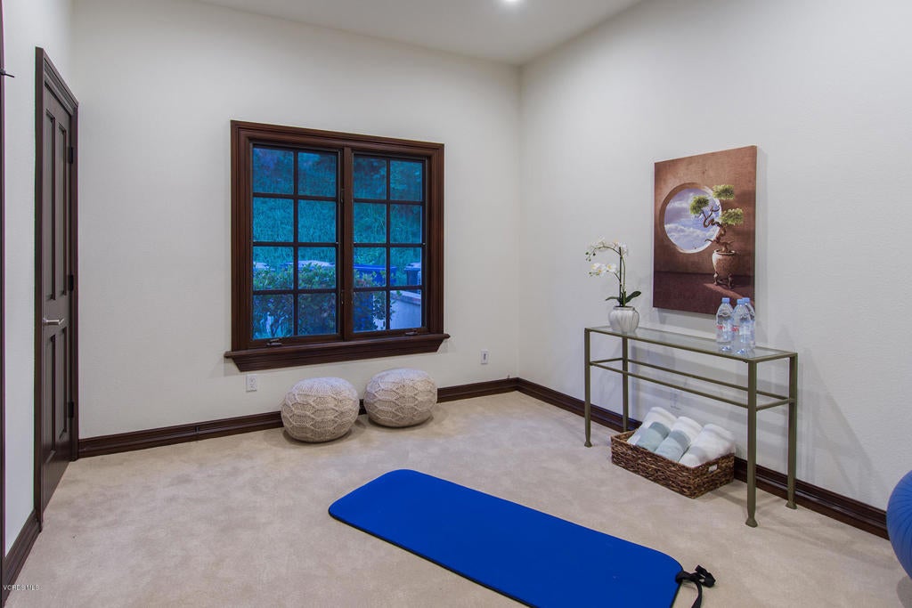 Agoura Hills, California, 91301, United States, 5 Bedrooms Bedrooms, ,5 BathroomsBathrooms,Residential,Active,2012898