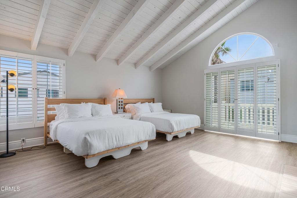 Oxnard, California, 93035, United States, 4 Bedrooms Bedrooms, ,5 BathroomsBathrooms,Residential,Active,1946436