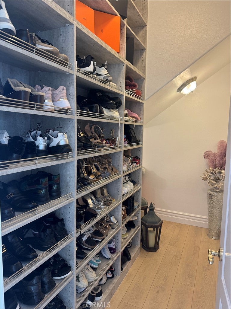 Rowland Heights, California, 91748, United States, 5 Bedrooms Bedrooms, ,6 BathroomsBathrooms,Residential,Pending,1986868