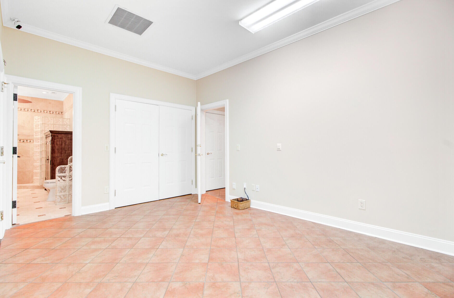 Summerville, South Carolina, 29483, United States, 6 Bedrooms Bedrooms, ,6 BathroomsBathrooms,Residential,Active,2007343