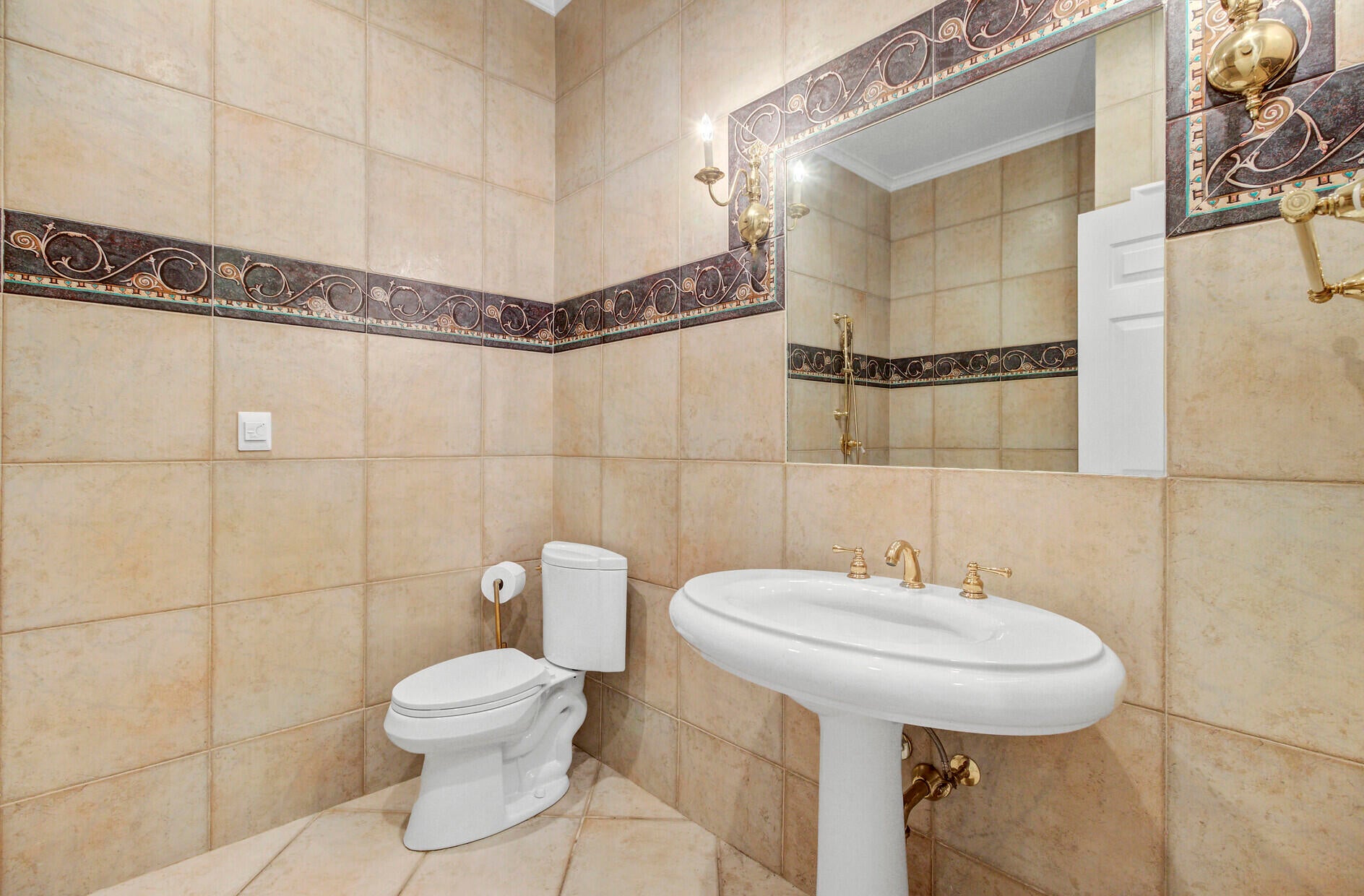 Summerville, South Carolina, 29483, United States, 6 Bedrooms Bedrooms, ,6 BathroomsBathrooms,Residential,Active,1913945