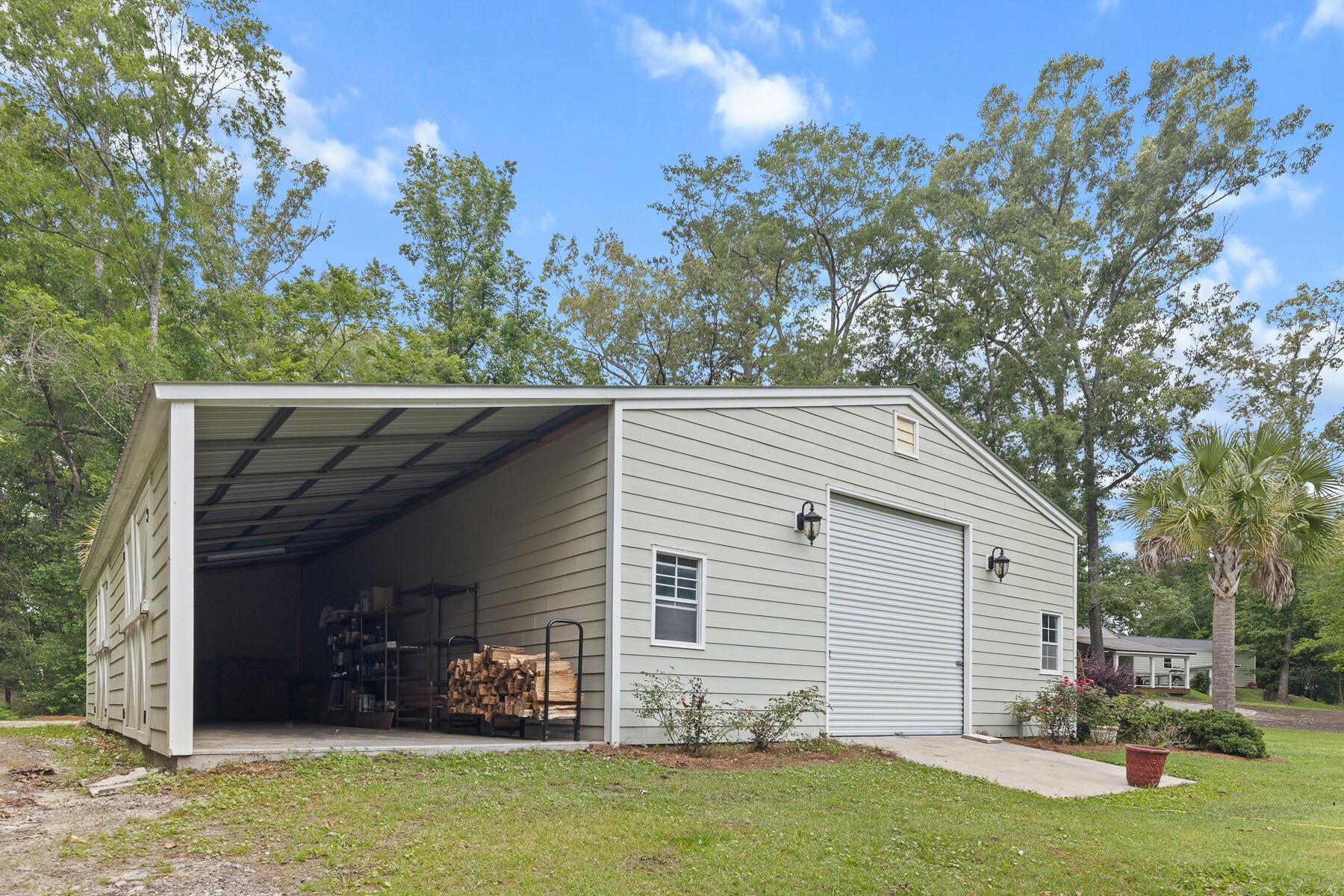 Summerville, South Carolina, 29483, United States, 5 Bedrooms Bedrooms, ,4 BathroomsBathrooms,Residential,Active,1823957
