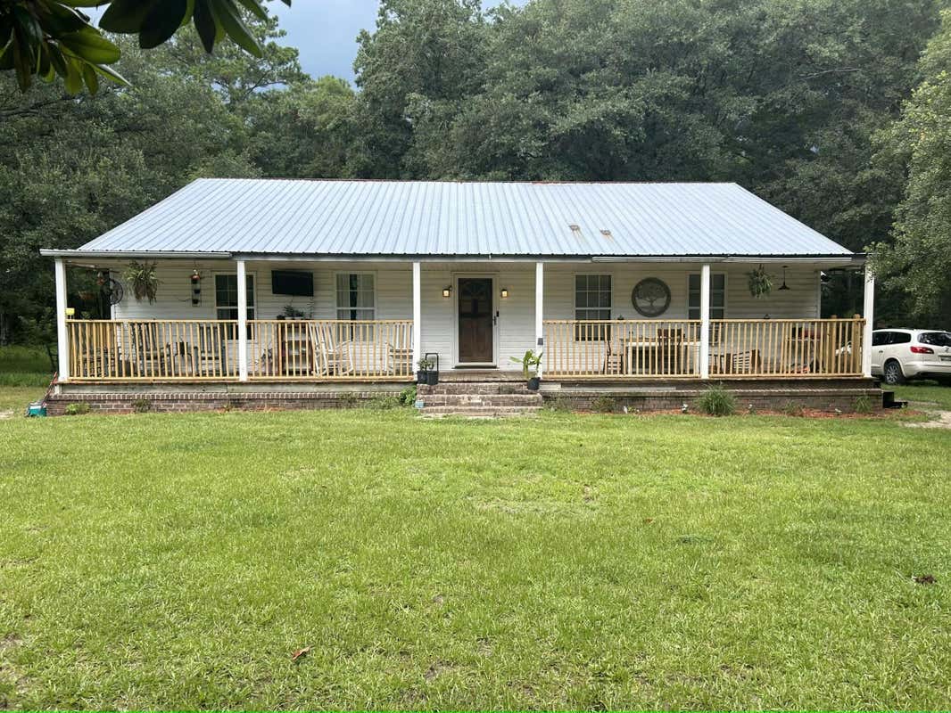 425 TANNENBAUM RD, RAVENEL, SC 29470, photo 1 of 25