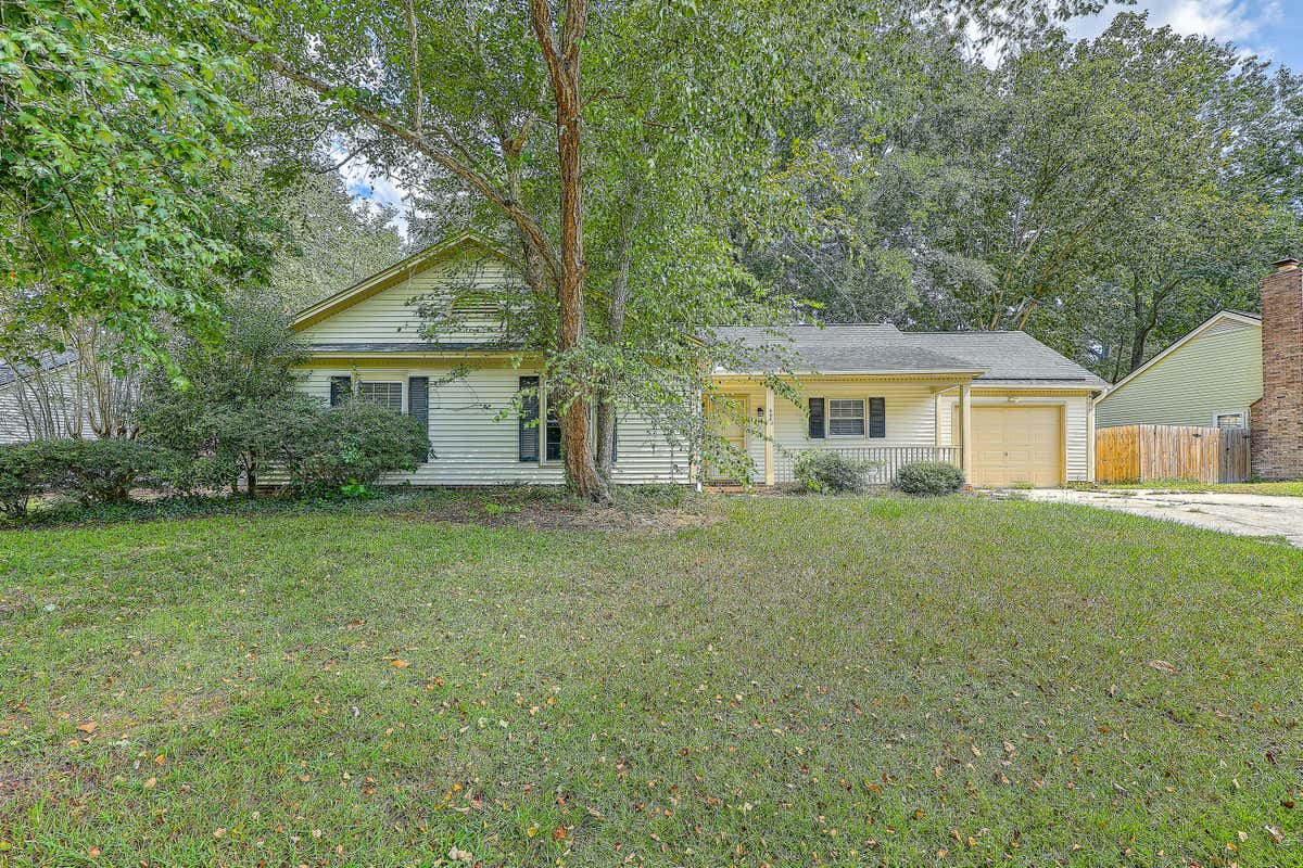 303 HAMLET RD, SUMMERVILLE, SC 29485, photo 1 of 25