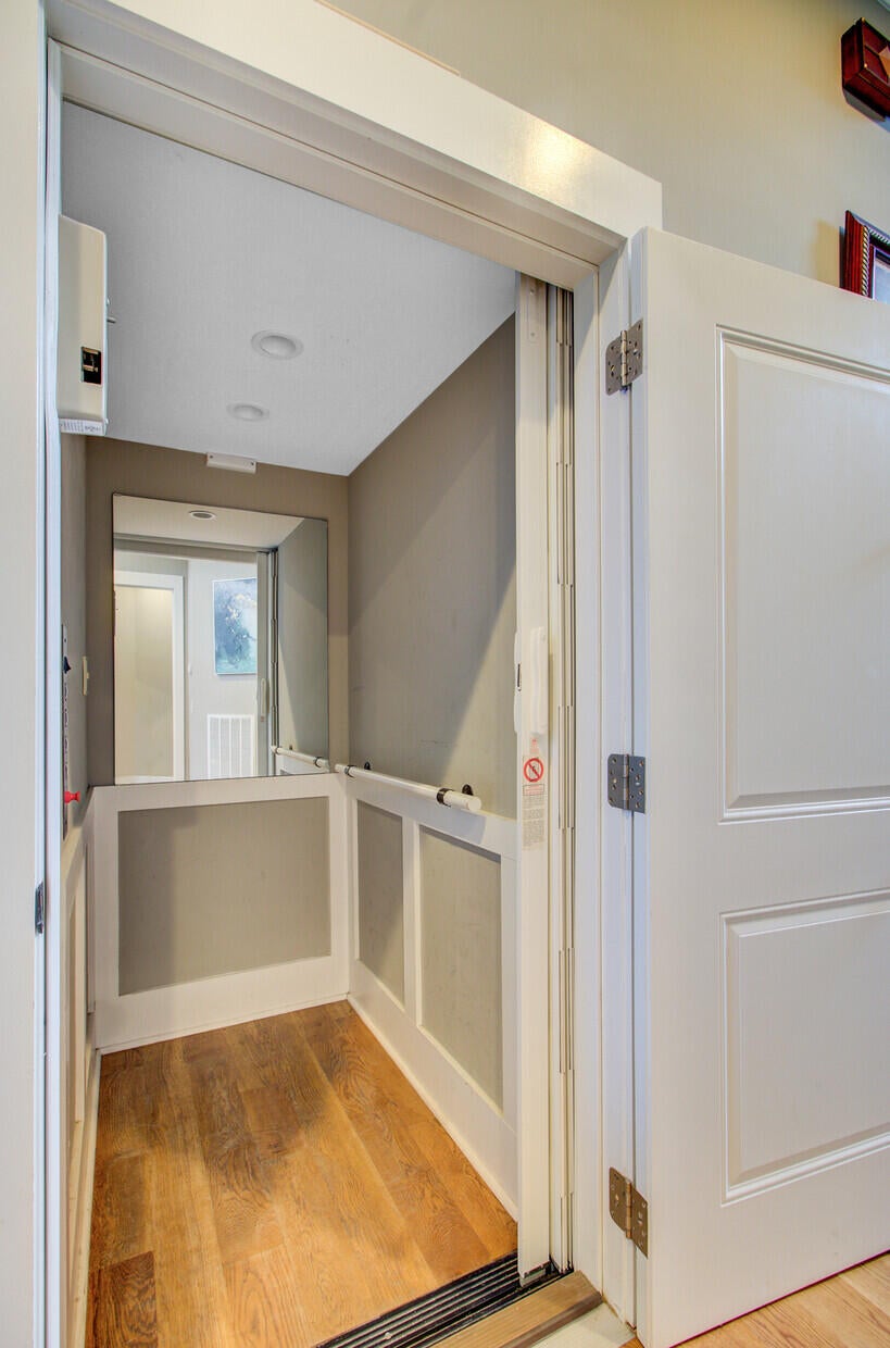 Summerville, South Carolina, 29485, United States, 4 Bedrooms Bedrooms, ,5 BathroomsBathrooms,Residential,Active,1919056