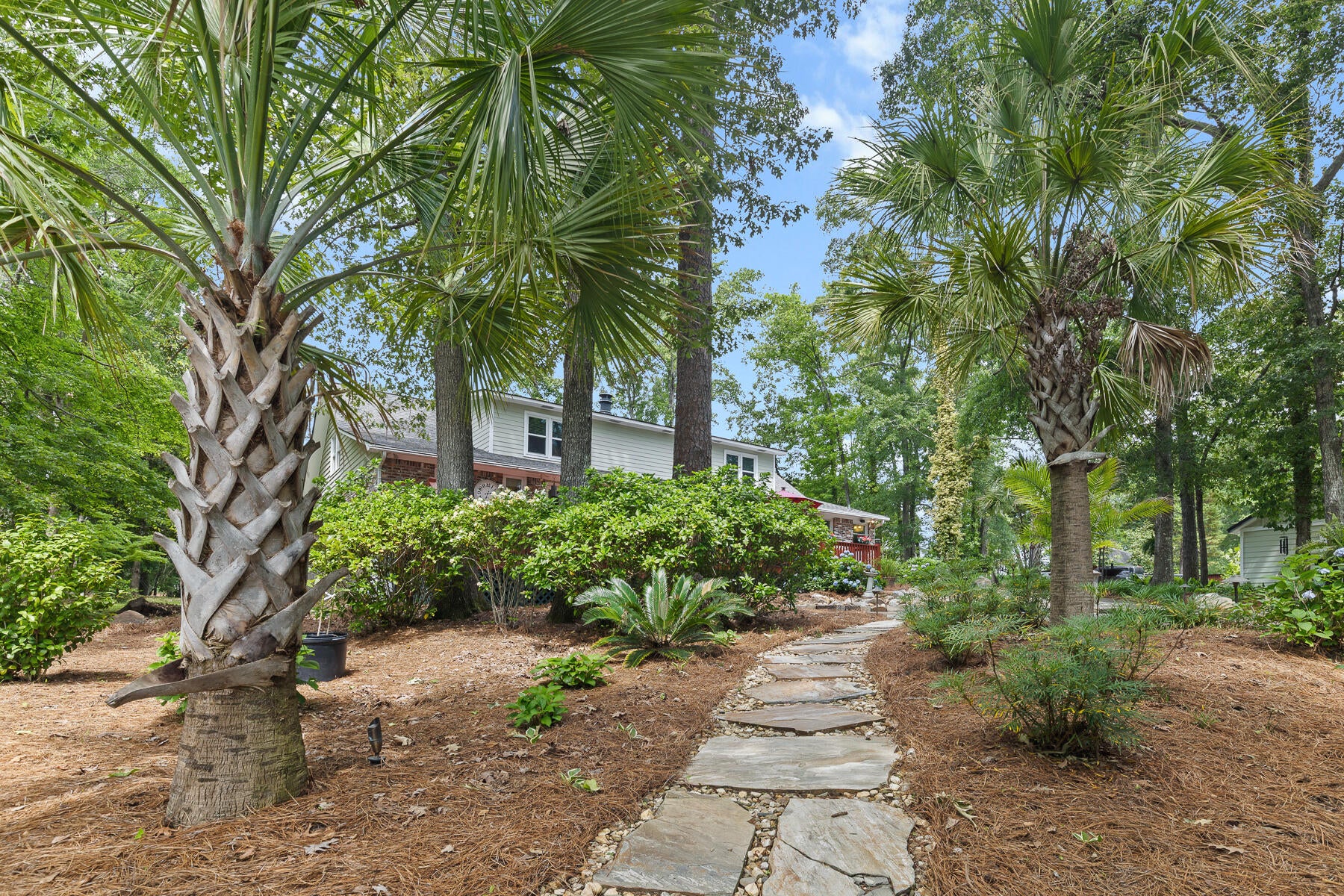 Summerville, South Carolina, 29483, United States, 5 Bedrooms Bedrooms, ,4 BathroomsBathrooms,Residential,Active,1823957