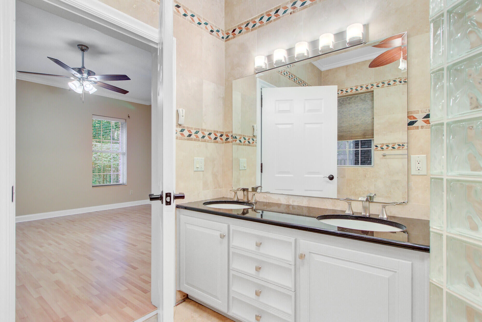 Summerville, South Carolina, 29483, United States, 6 Bedrooms Bedrooms, ,6 BathroomsBathrooms,Residential,Active,1913945