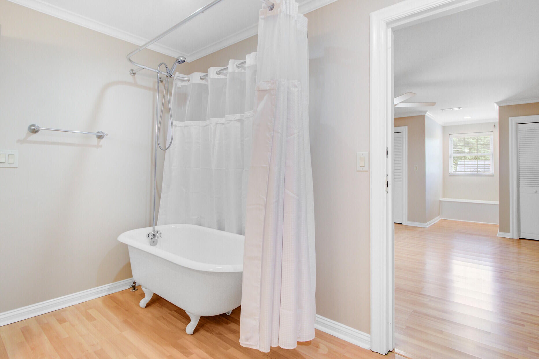 Summerville, South Carolina, 29483, United States, 6 Bedrooms Bedrooms, ,6 BathroomsBathrooms,Residential,Active,1913945