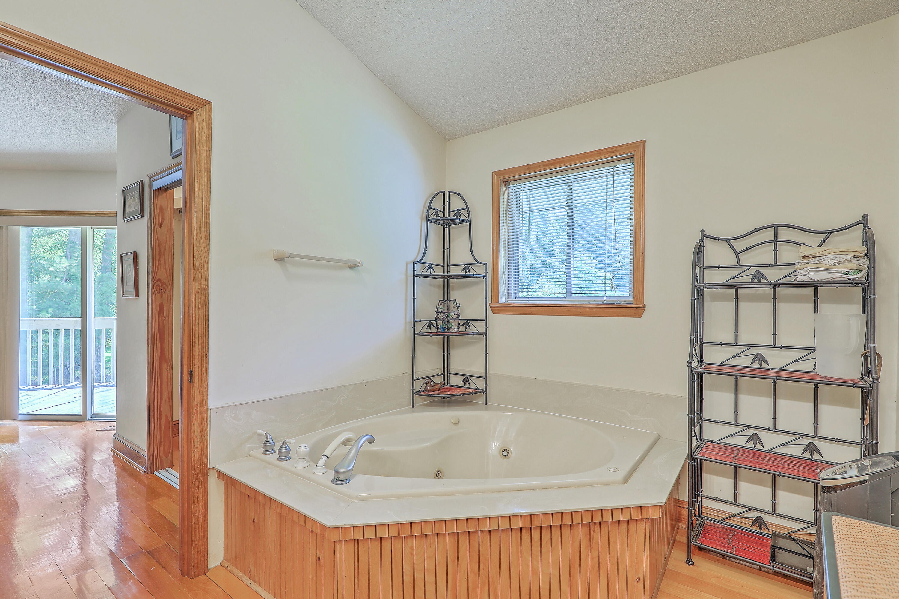 Summerville, South Carolina, 29483, United States, 2 Bedrooms Bedrooms, ,2 BathroomsBathrooms,Residential,Active,2007625