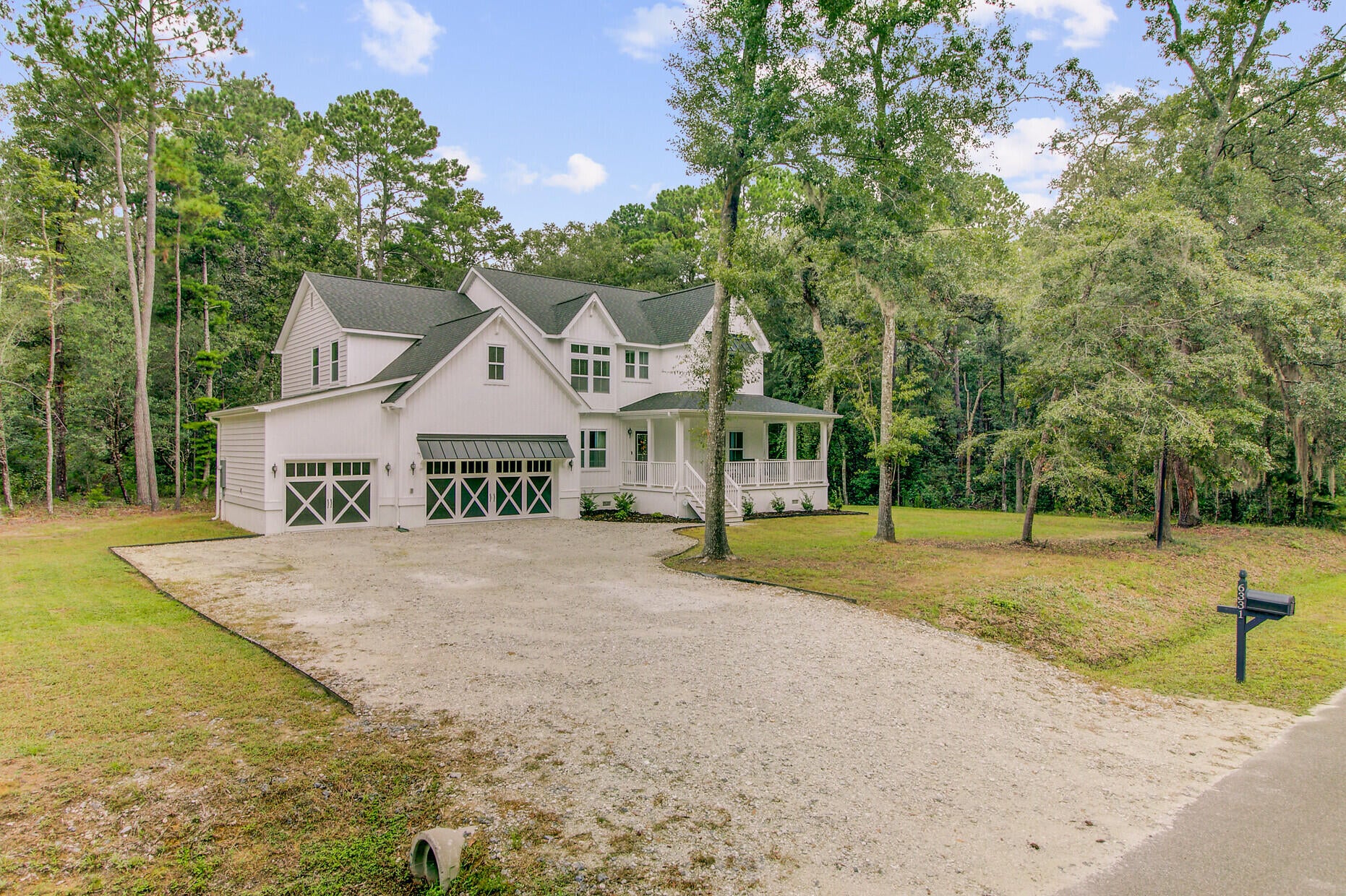 Ravenel, South Carolina, 29470, United States, 5 Bedrooms Bedrooms, ,3 BathroomsBathrooms,Residential,Active,1944033