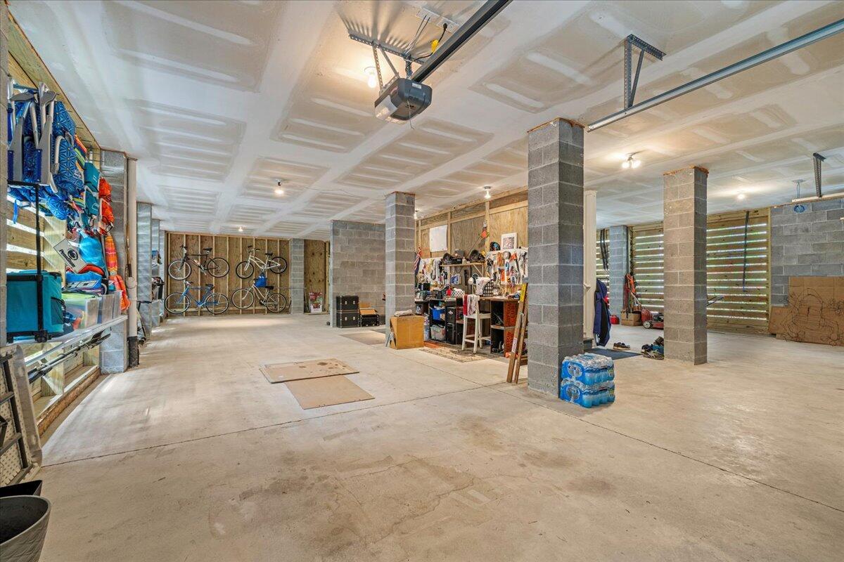 Johns Island, South Carolina, 29455, United States, 5 Bedrooms Bedrooms, ,4 BathroomsBathrooms,Residential,Active,1936428