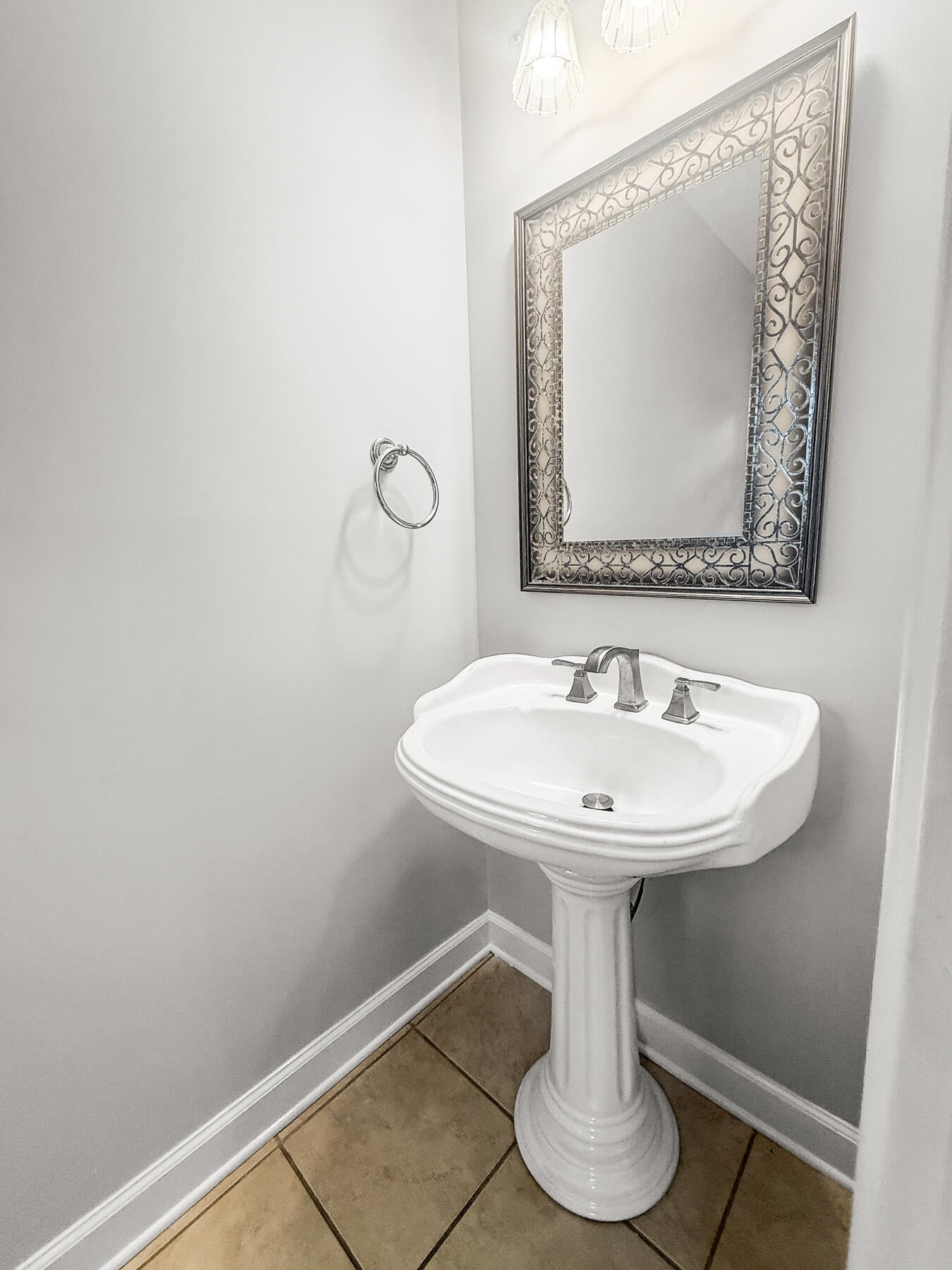 Summerville, South Carolina, 29483, United States, 5 Bedrooms Bedrooms, ,4 BathroomsBathrooms,Residential,Active,1823957