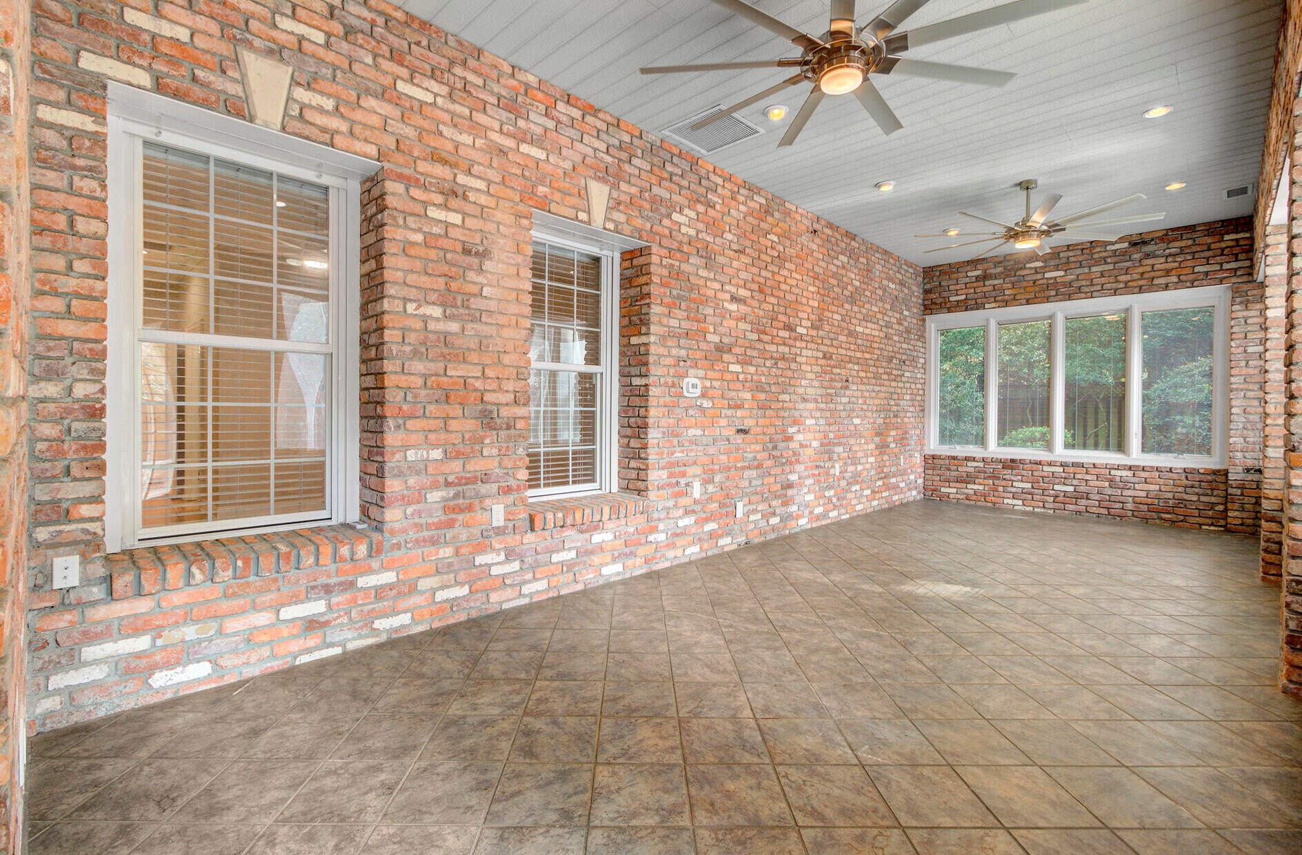 Summerville, South Carolina, 29483, United States, 6 Bedrooms Bedrooms, ,6 BathroomsBathrooms,Residential,Active,2007343