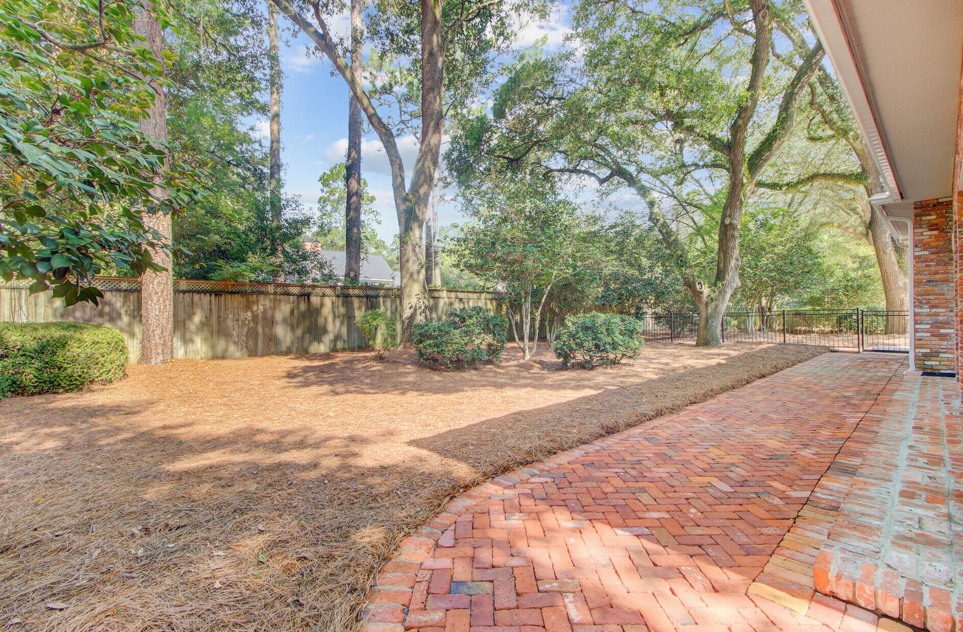 Summerville, South Carolina, 29483, United States, 6 Bedrooms Bedrooms, ,6 BathroomsBathrooms,Residential,Active,1913945