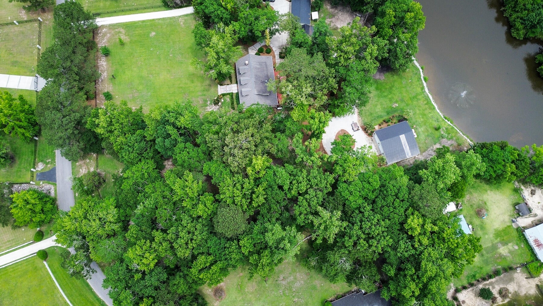 Summerville, South Carolina, 29483, United States, 5 Bedrooms Bedrooms, ,4 BathroomsBathrooms,Residential,Active,1823957