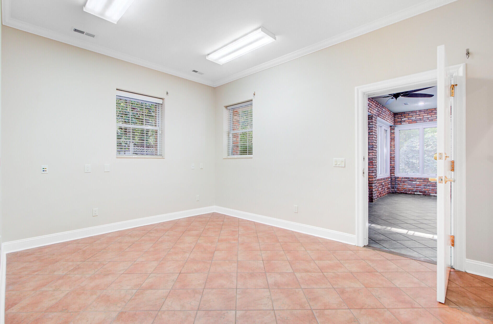 Summerville, South Carolina, 29483, United States, 6 Bedrooms Bedrooms, ,6 BathroomsBathrooms,Residential,Active,1913945