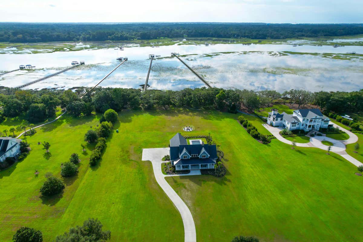 2621 ANCHOR WATCH DR, WADMALAW ISLAND, SC 29487, photo 1 of 102