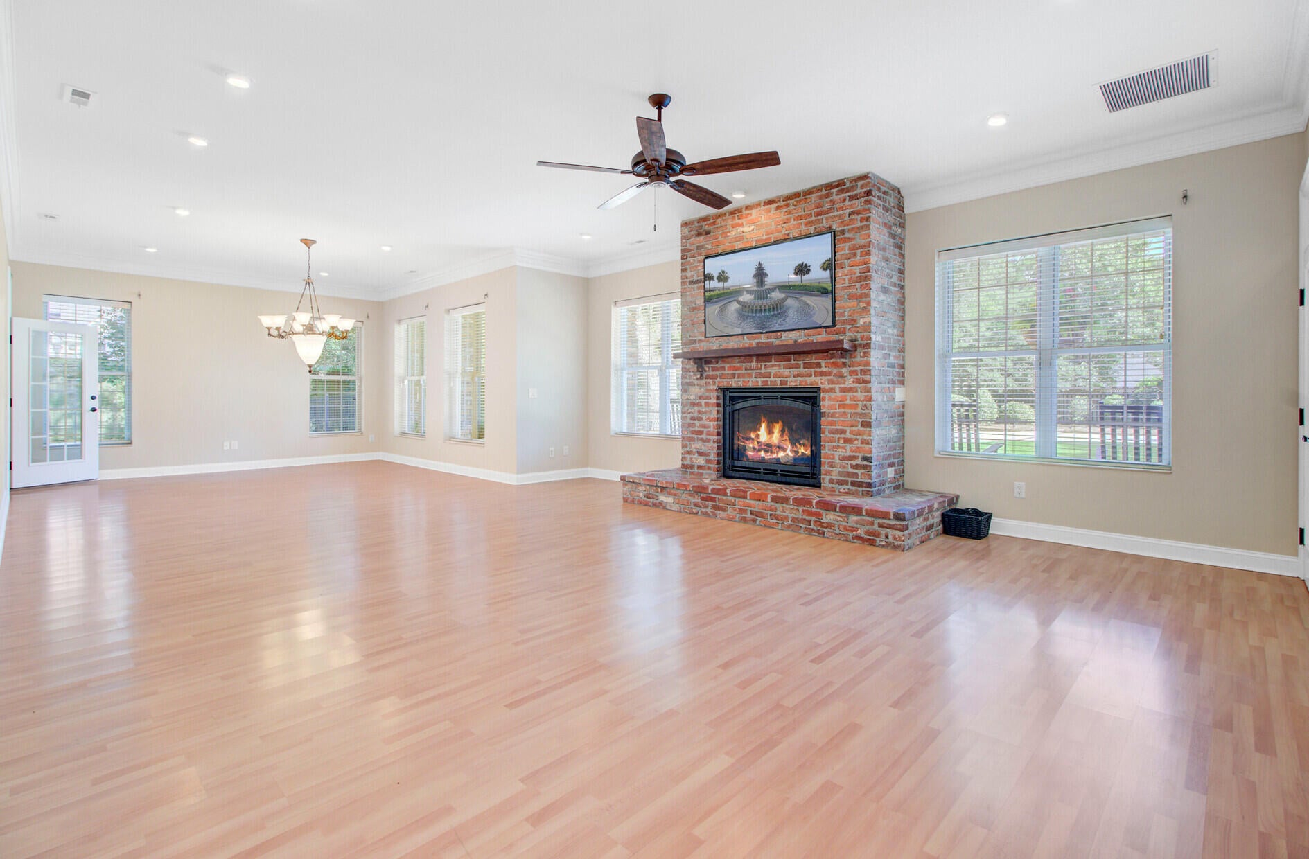 Summerville, South Carolina, 29483, United States, 6 Bedrooms Bedrooms, ,6 BathroomsBathrooms,Residential,Active,1913945