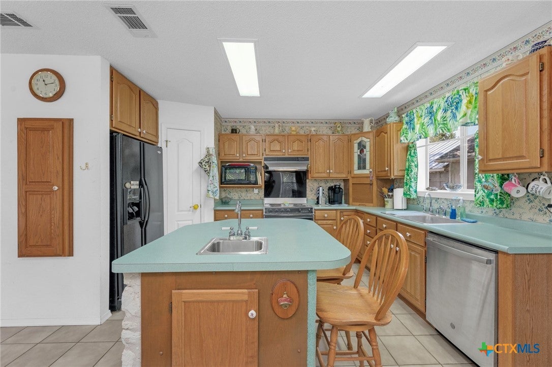 Round Rock, Texas, 78681, United States, 2 Bedrooms Bedrooms, ,3 BathroomsBathrooms,Residential,Active,1967301