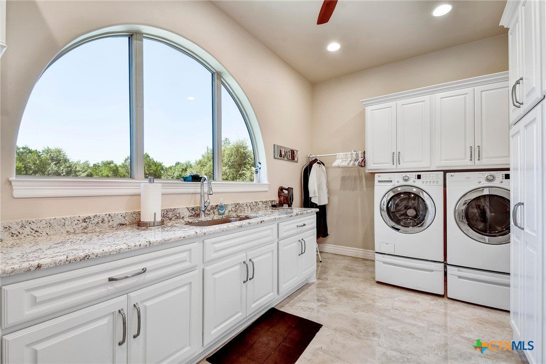 Bulverde, Texas, 78163, United States, 5 Bedrooms Bedrooms, ,5 BathroomsBathrooms,Residential,Active,1988459