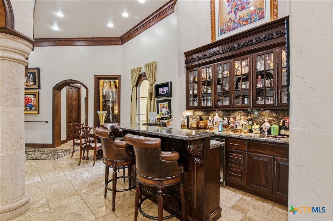 Inez, Texas, 77968, United States, 5 Bedrooms Bedrooms, ,6 BathroomsBathrooms,Residential,Active,1999904