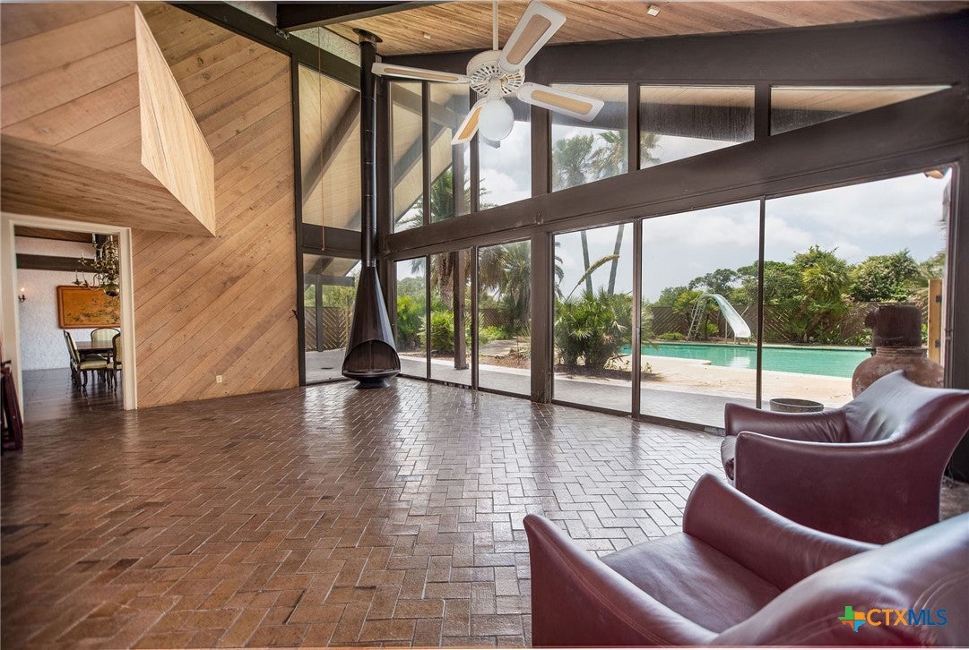 Port O'Connor, Texas, 77982, United States, 3 Bedrooms Bedrooms, ,4 BathroomsBathrooms,Residential,Active,1853617