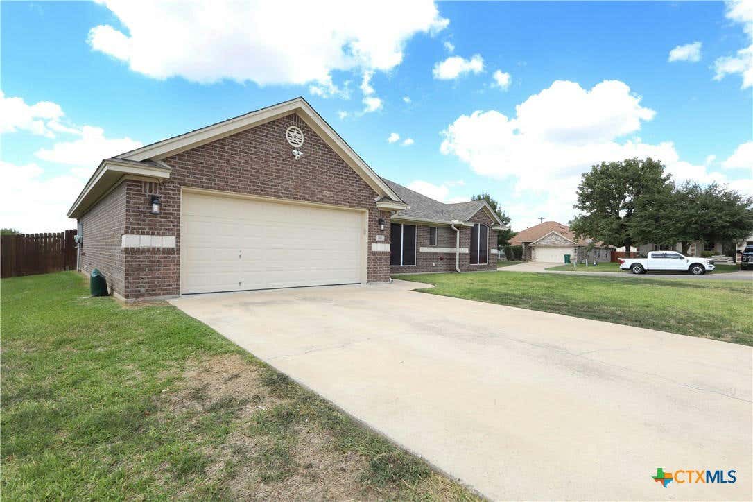 1902 STONEHENGE DR, HARKER HEIGHTS, TX 76548, photo 1 of 43