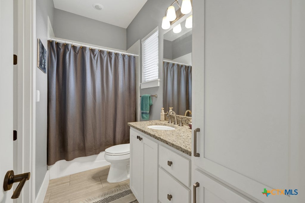 New Braunfels, Texas, 78132, United States, 4 Bedrooms Bedrooms, ,4 BathroomsBathrooms,Residential,Active,1993682