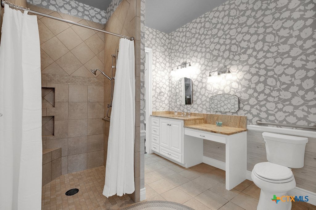 New Braunfels, Texas, 78132, United States, 6 Bedrooms Bedrooms, ,5 BathroomsBathrooms,Residential,Active,2007991