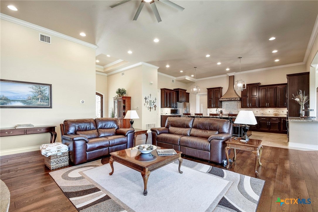 Bulverde, Texas, 78163, United States, 5 Bedrooms Bedrooms, ,5 BathroomsBathrooms,Residential,Active,1988459