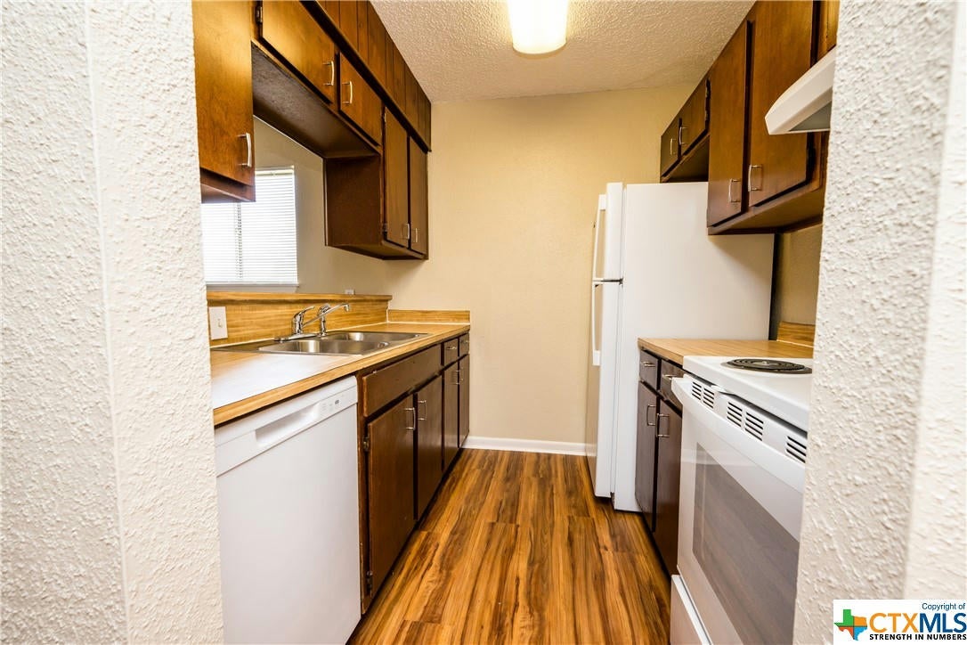 Victoria, Texas, 77901, United States, ,Residential,Active,1702298