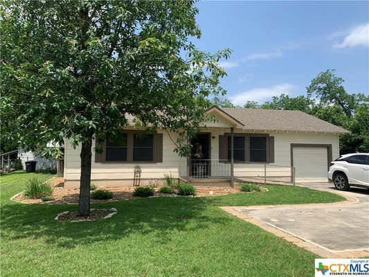 1050 CROSS ST, NEW BRAUNFELS, TX 78130, photo 2 of 23