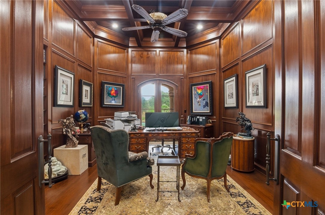 Inez, Texas, 77968, United States, 5 Bedrooms Bedrooms, ,6 BathroomsBathrooms,Residential,Active,1999904