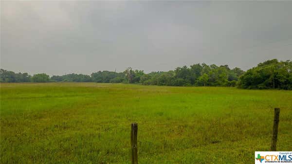 286 LOOP RD, SEADRIFT, TX 77983, photo 4 of 7