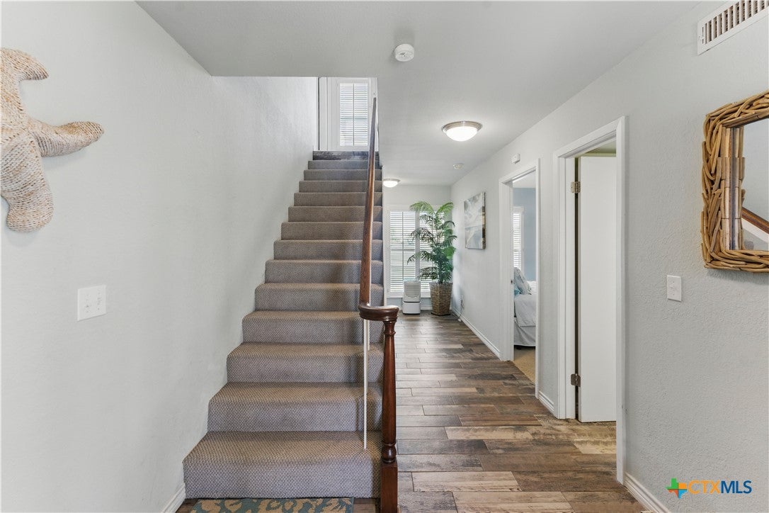 Rockport, Texas, 78382, United States, 4 Bedrooms Bedrooms, ,4 BathroomsBathrooms,Residential,Active,1973291