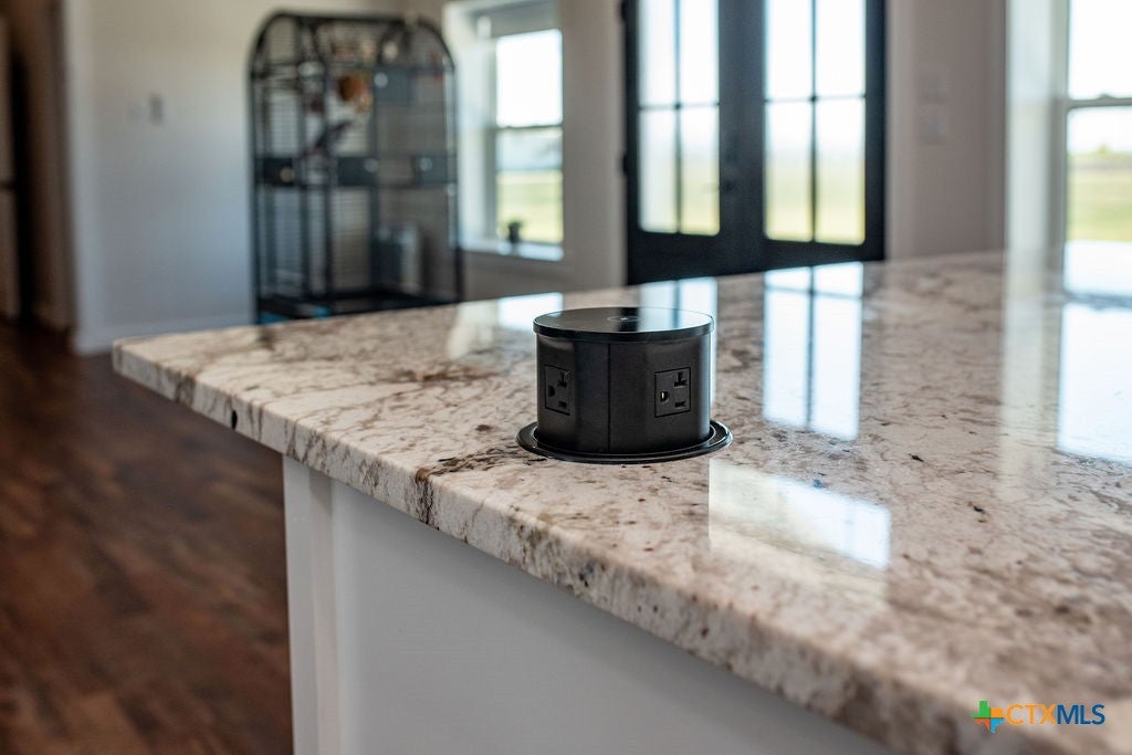 Port Lavaca, Texas, 77979, United States, 4 Bedrooms Bedrooms, ,3 BathroomsBathrooms,Residential,Active,1946527