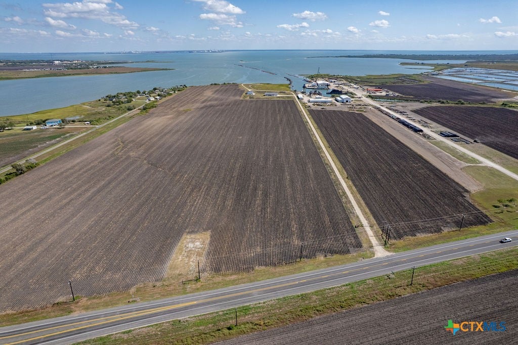 Port Lavaca, Texas, 77979, United States, 4 Bedrooms Bedrooms, ,3 BathroomsBathrooms,Residential,Active,1946527