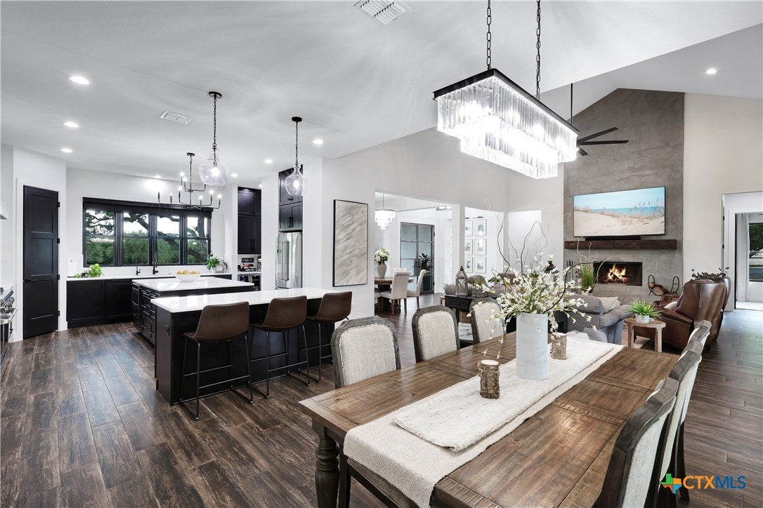 New Braunfels, Texas, 78132, United States, 4 Bedrooms Bedrooms, ,4 BathroomsBathrooms,Residential,Active,1929781