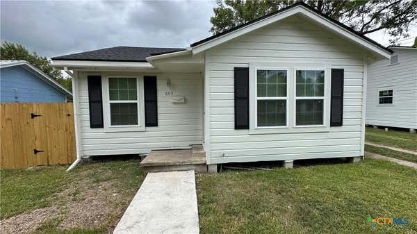 605 AVENUE C, VICTORIA, TX 77901 - Image 1