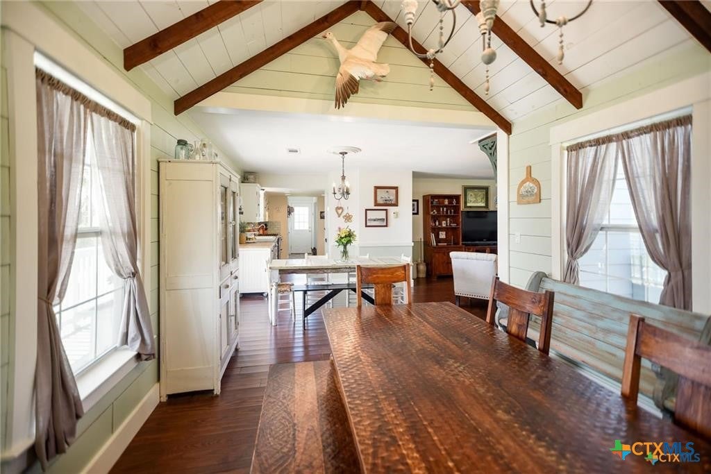 Port Lavaca, Texas, 77979, United States, ,3 BathroomsBathrooms,Residential,Active,1871190
