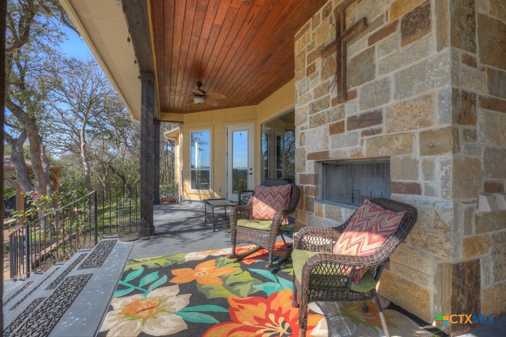 New Braunfels, Texas, 78132, United States, 6 Bedrooms Bedrooms, ,5 BathroomsBathrooms,Residential,Active,2007991