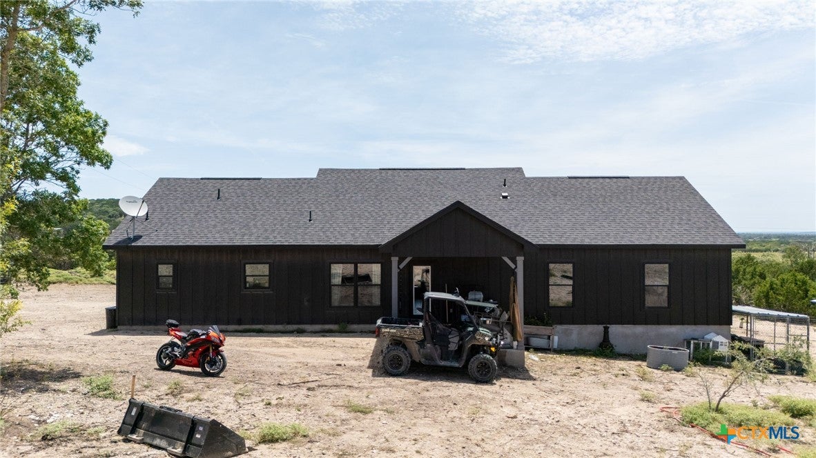 Kempner, Texas, 76539, United States, 5 Bedrooms Bedrooms, ,5 BathroomsBathrooms,Residential,Active,1898012