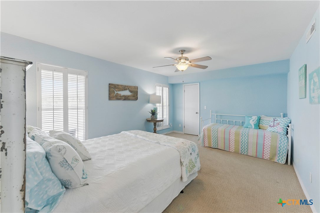 Rockport, Texas, 78382, United States, 4 Bedrooms Bedrooms, ,4 BathroomsBathrooms,Residential,Active,1973291