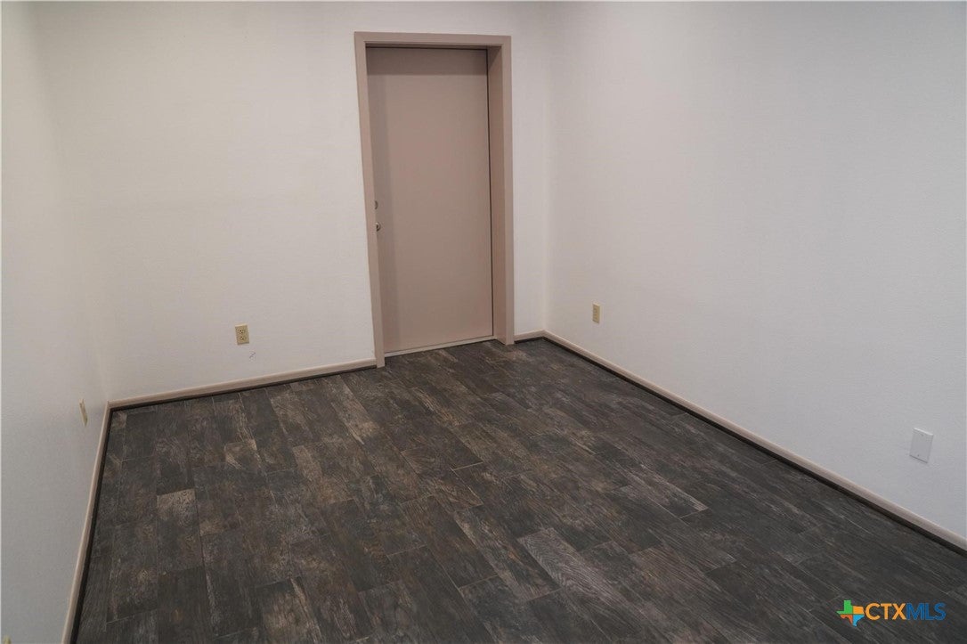 Sheridan, Texas, 77475, United States, 8 Bedrooms Bedrooms, ,5 BathroomsBathrooms,Residential,Active,1960171