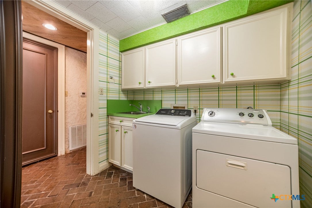 Port O'Connor, Texas, 77982, United States, 3 Bedrooms Bedrooms, ,4 BathroomsBathrooms,Residential,Active,1853617