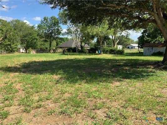 207 LEON ST, SMILEY, TX 78159 - Image 1