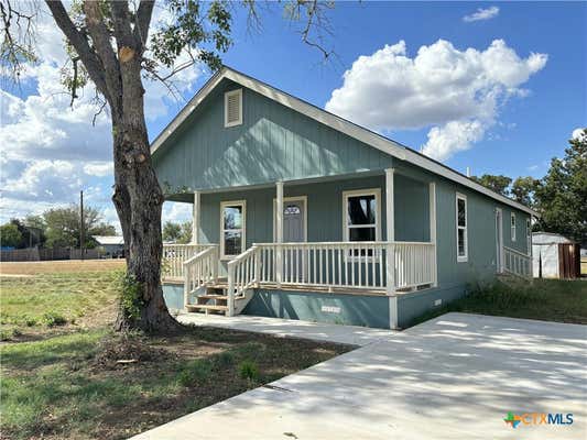 806 E 4TH ST, NIXON, TX 78140 - Image 1