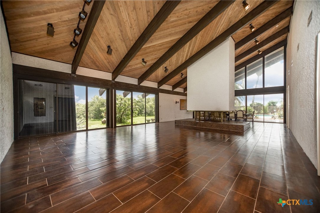 Port O'Connor, Texas, 77982, United States, 3 Bedrooms Bedrooms, ,4 BathroomsBathrooms,Residential,Active,1853617