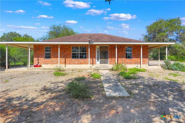 981 WOODLAND HILLS RD, POTEET, TX 78065 - Image 1